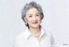 【时尚一点】真正优雅老去的女人，看这4个“地方”就知道，比普通人更显贵气