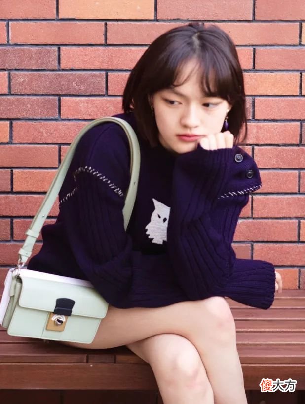 【时尚一点】同样是少女，为什么她们自带一种冷冷的故事氛围感？