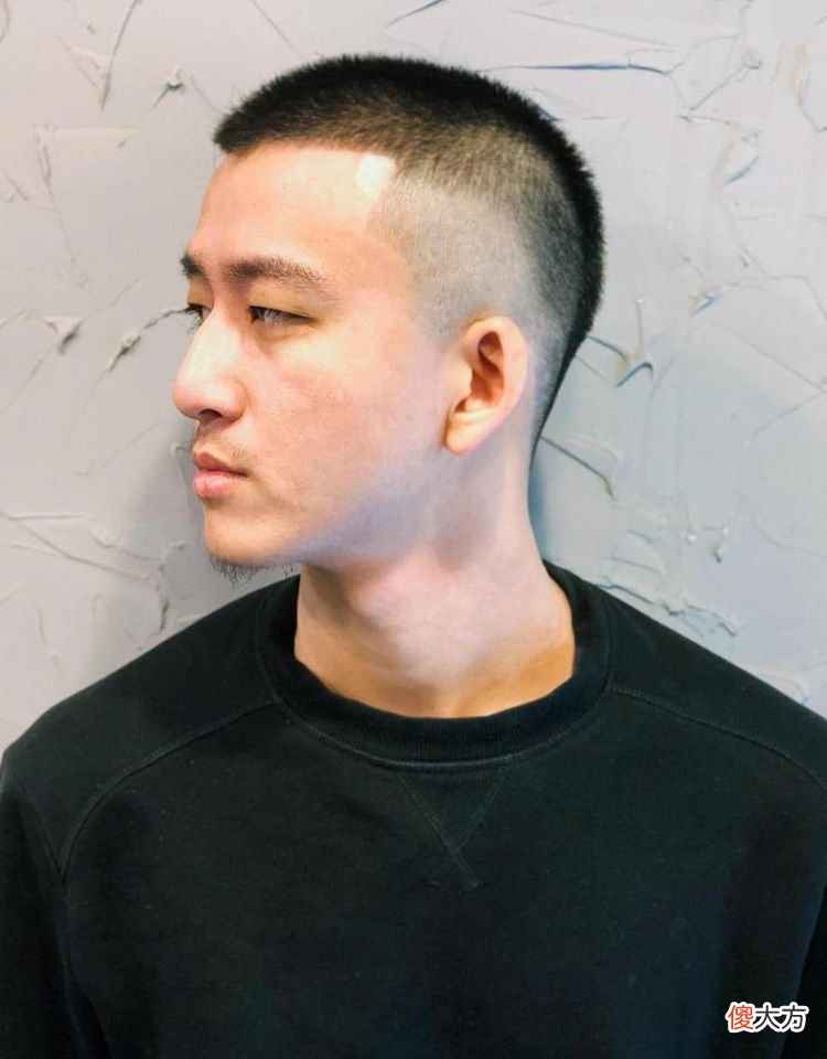 【时尚一点】中年男人，气质是高级还是油腻？看他的“发型”就知道，差距明显