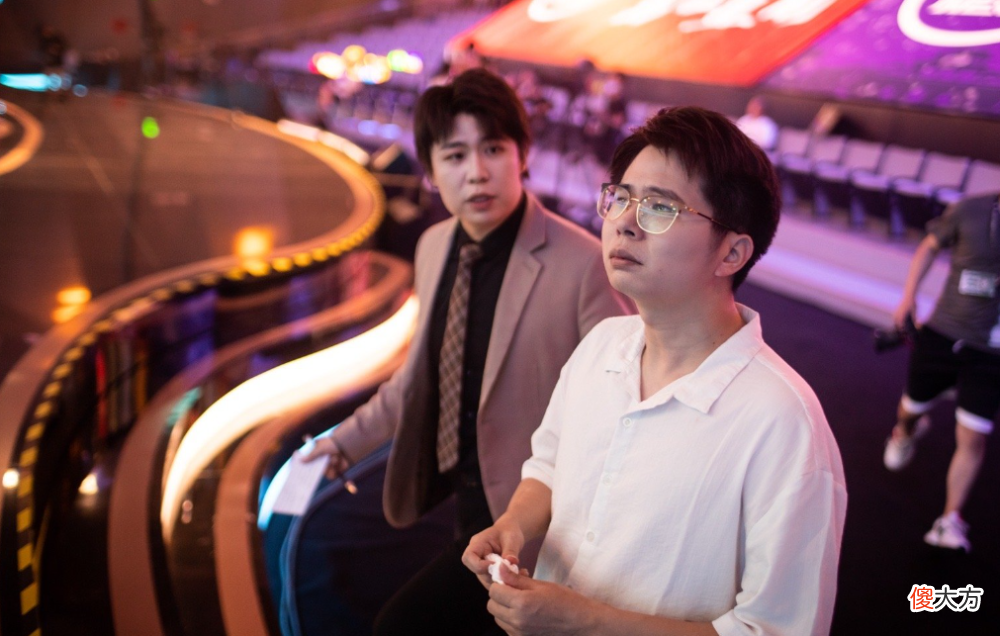 【游戏迷】Hero被AG零封，久哲哭得停不下来，不是因为失败，而是因为自责