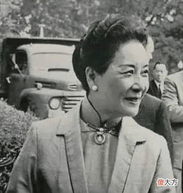 【爱历史】1988年邓颖超再次致信宋美龄，共谋祖国统一，宋反而回信讽刺