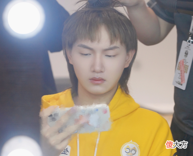 【游戏世界】QG十连胜被TES终结，老林丝毫不慌，网友：打钱了吗？