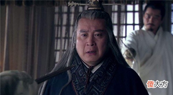 【爱历史】历史上的四大名人：军事上是天才，政治上却是蠢材，无一得善终