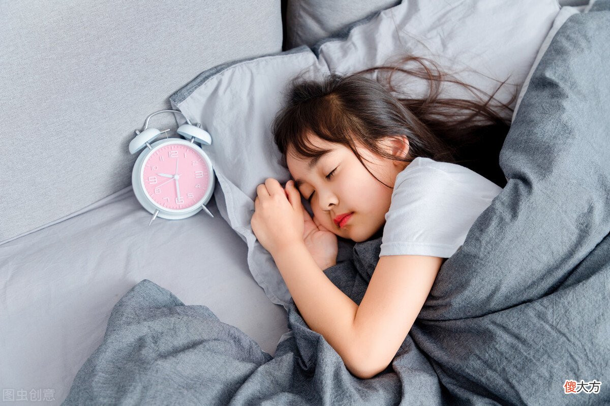 孩子每天7点起床，23点睡觉，“睡眠渣”家长请签收这份助眠攻略