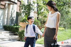 “妈妈，我想和你结婚”，孩子的婚姻敏感期，家长做好4点巧应对