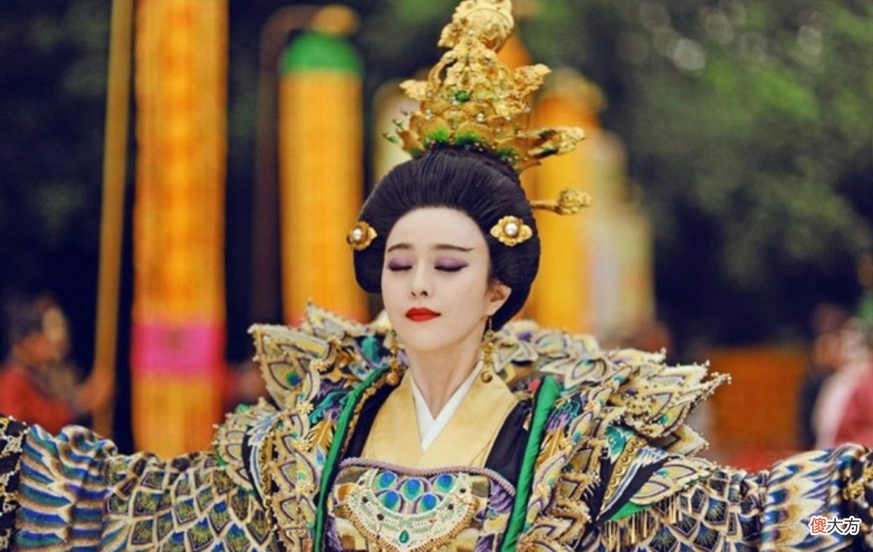 【历史故事】为了夺权，武则天和儿子斗法，儿子入宫进谏，竟看到不该看到的