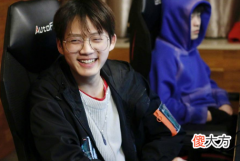 【游戏迷】未来战士乐言还值得期待吗，夏季赛数据揭示乐言与Aix竞争并无优势