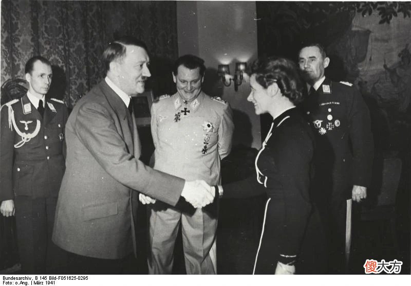 【爱历史】1945年单骑救主，纳粹德国版女赵云