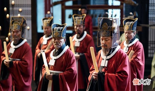 【爱历史】古代官员退休后，为何一定要回故乡？留在就任地方养老不行吗