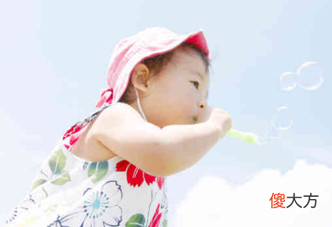 别管夏天再热，父母也要捂好孩子身体这2个部位，不然小病不断
