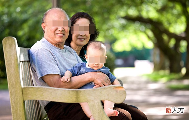 外孙和孙子哪个更亲？老人的一番真心话，让众人“扎心”