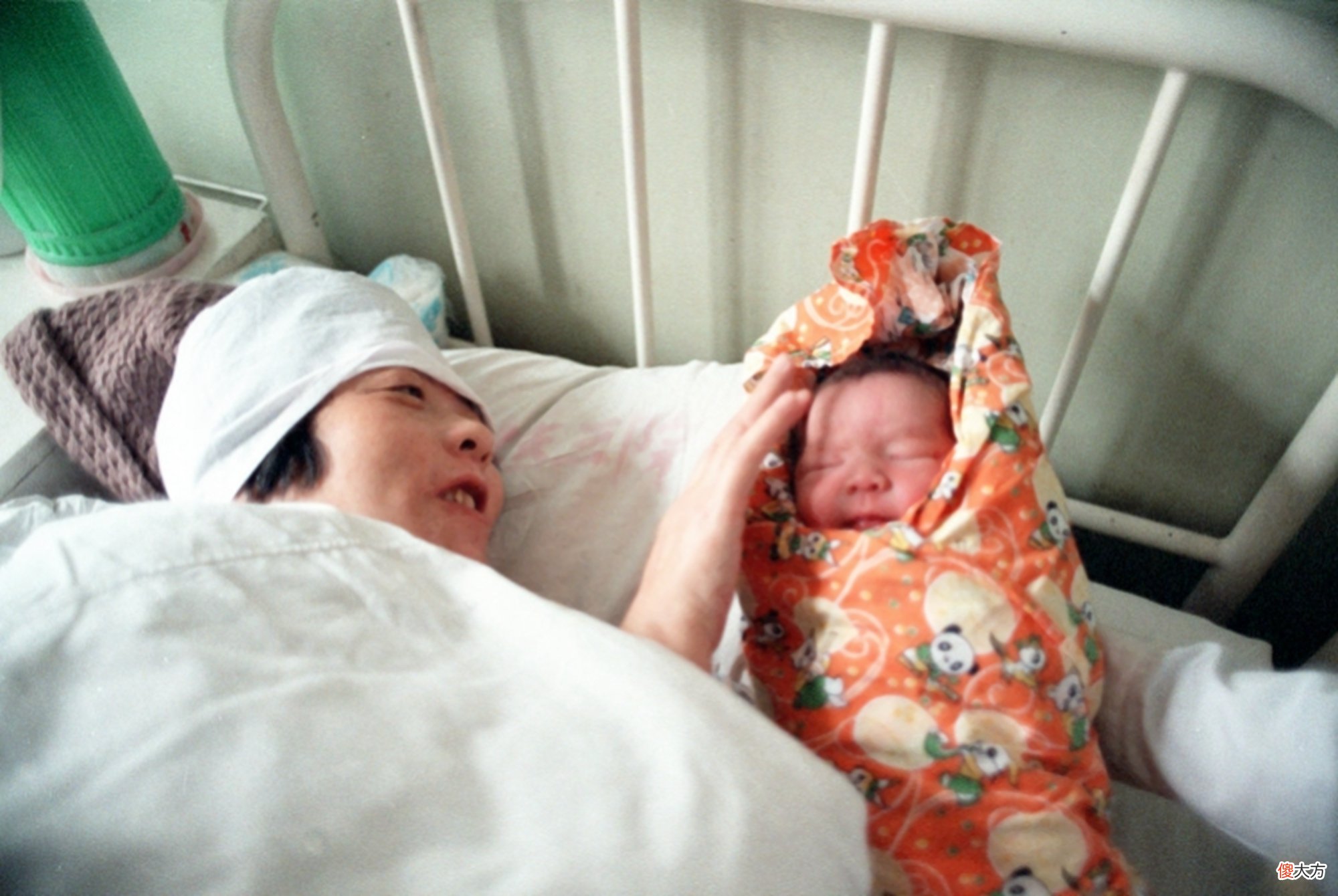 婴儿是否认识自己的妈妈？若错过了认母时间，就别怪宝宝“无情”