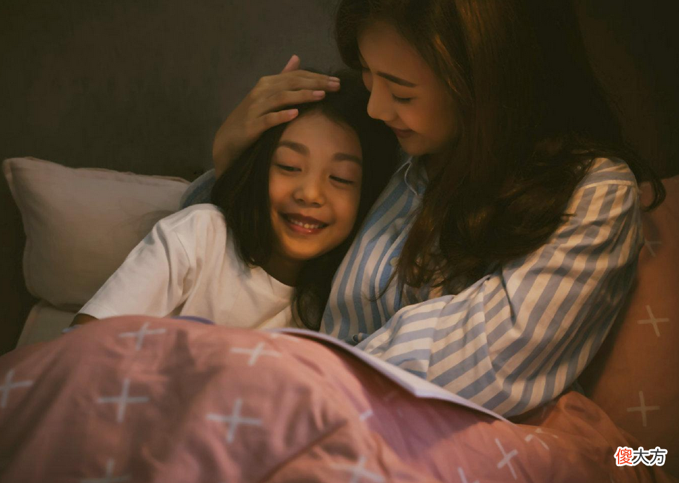 聪明妈妈会这样教：给孩子适当的表扬与惩罚，孩子越来越优秀