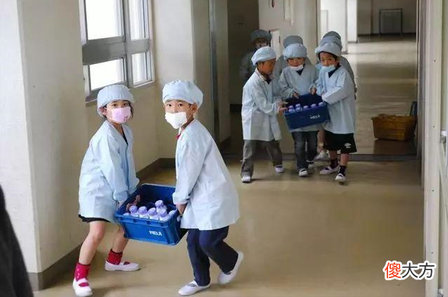 日本儿童健康居全球之首,看到他们的午餐,网友:国内学校难做到