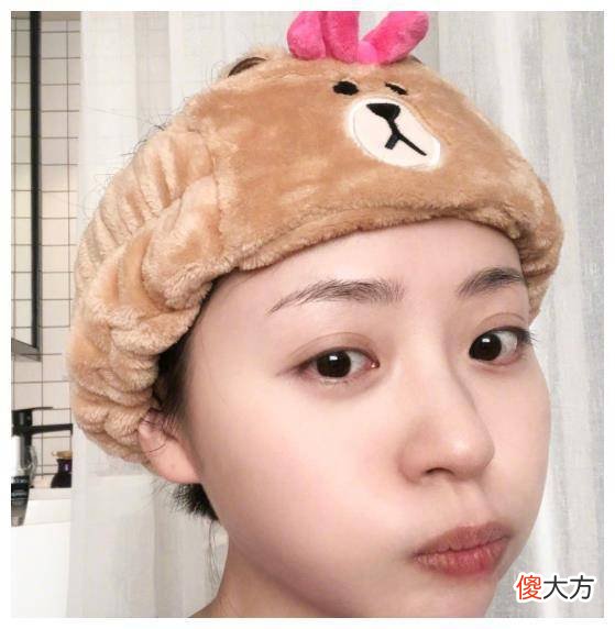 【时尚一点】张良英素颜照曝光，看完之后感觉怎么样