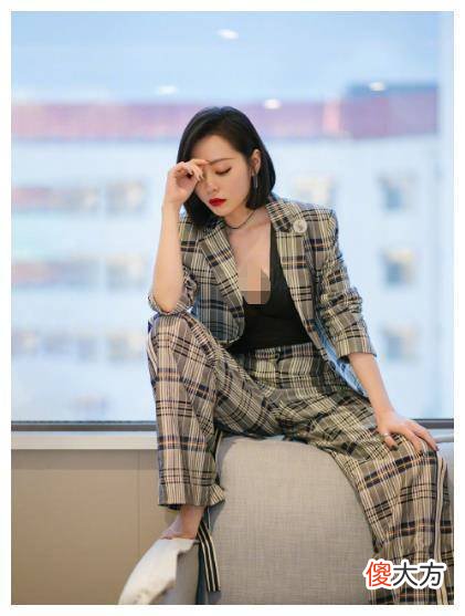 【时尚一点】张良英素颜照曝光，看完之后感觉怎么样