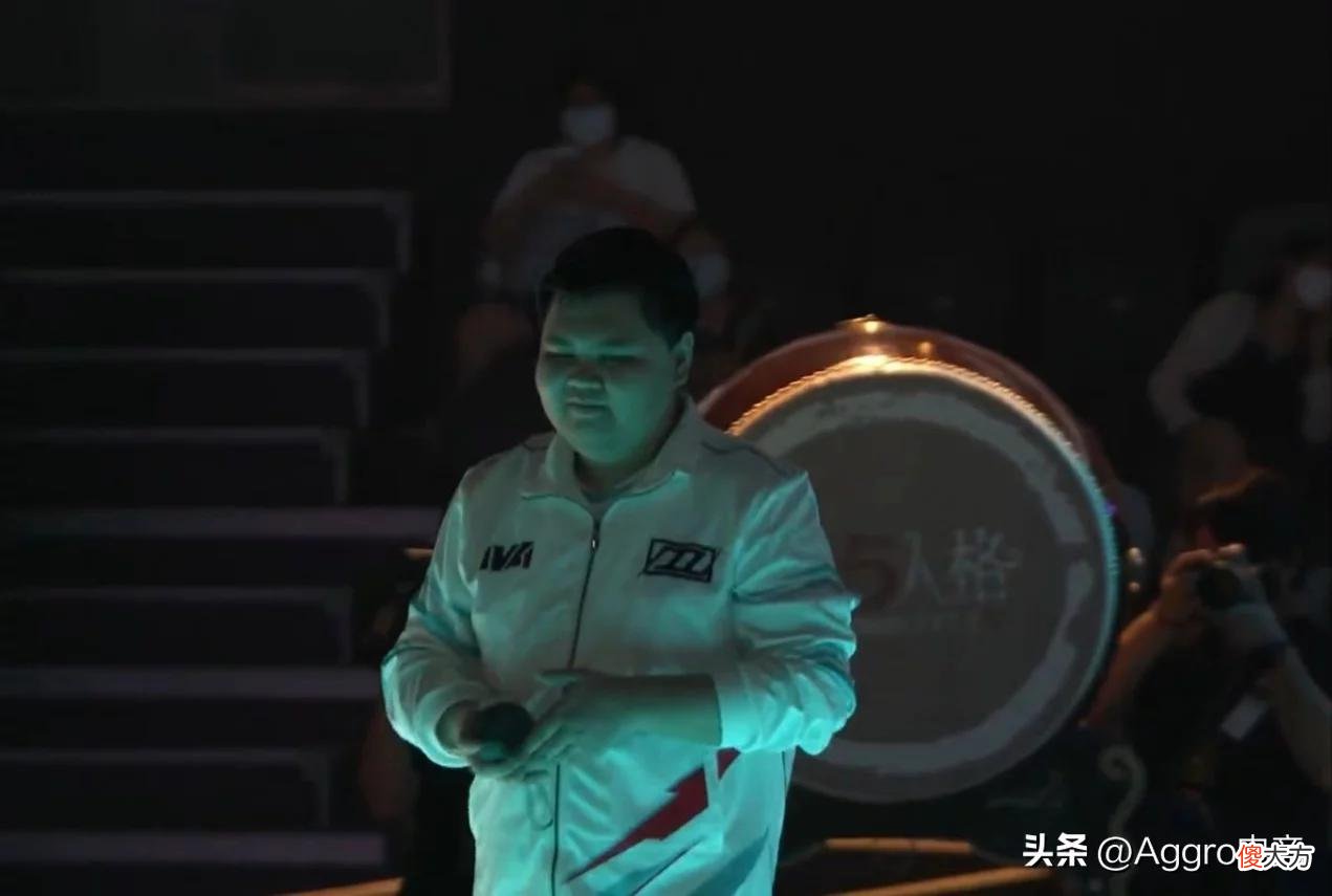 【游戏迷】大魔王逆境翻盘拿下大比分优势,第五人格总决赛还带这么玩