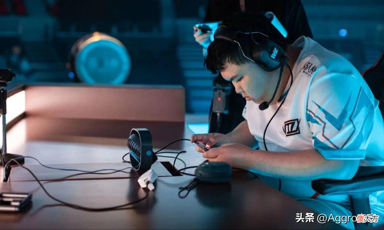 【游戏迷】大魔王逆境翻盘拿下大比分优势,第五人格总决赛还带这么玩