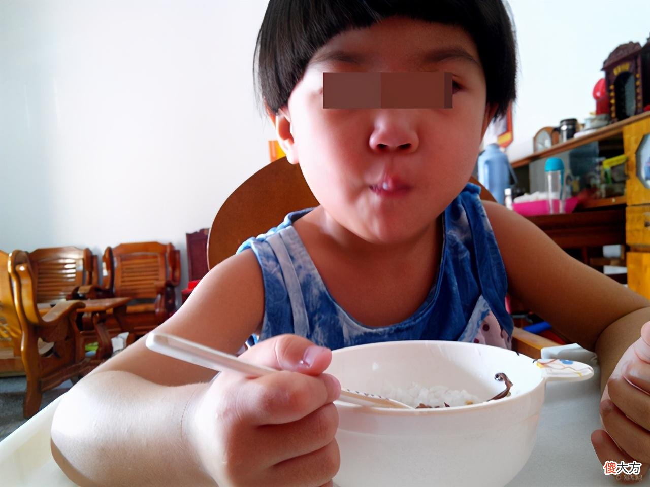 孩子一去幼儿园，就嚎啕大哭？试试这4个方法，应对“分离焦虑”