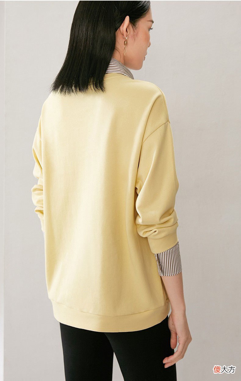 【就爱时尚】男生都喜欢这样的假两件，清新少女之中，带有着一点侵略性