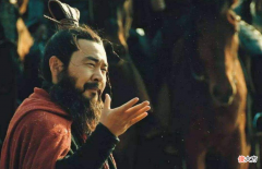 【爱历史】华容道若曹操死战，关羽能打残他的核心班底吗？原著给出三处暗示