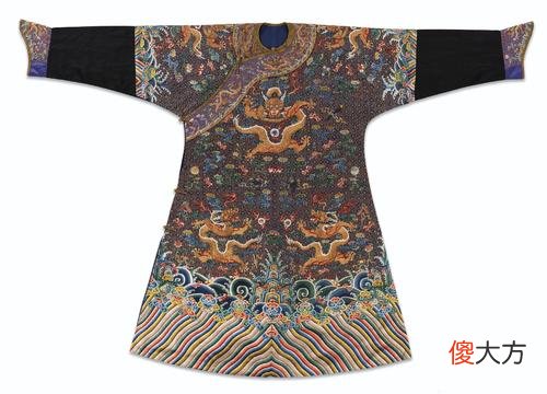 【历史故事】龙袍一直是黄色的吗？皇上可以把龙袍赐给他人吗？关于龙袍的秘密