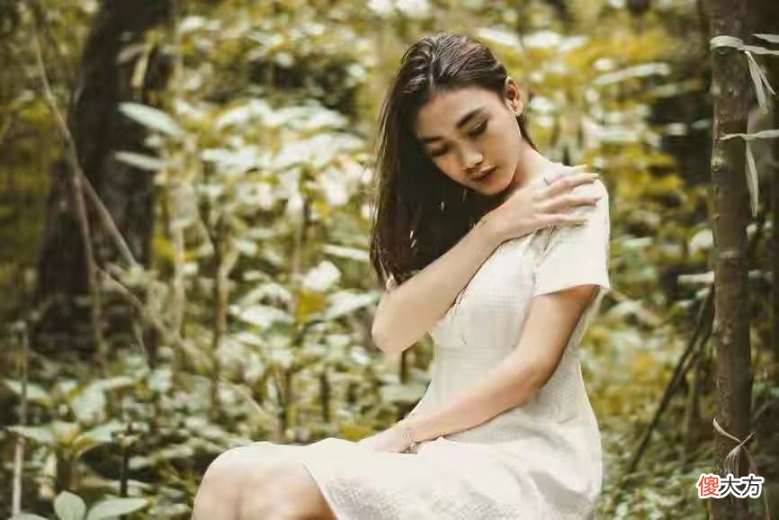 如果你有女儿，请一定要告诉他人生4个“底线”，会一生受益