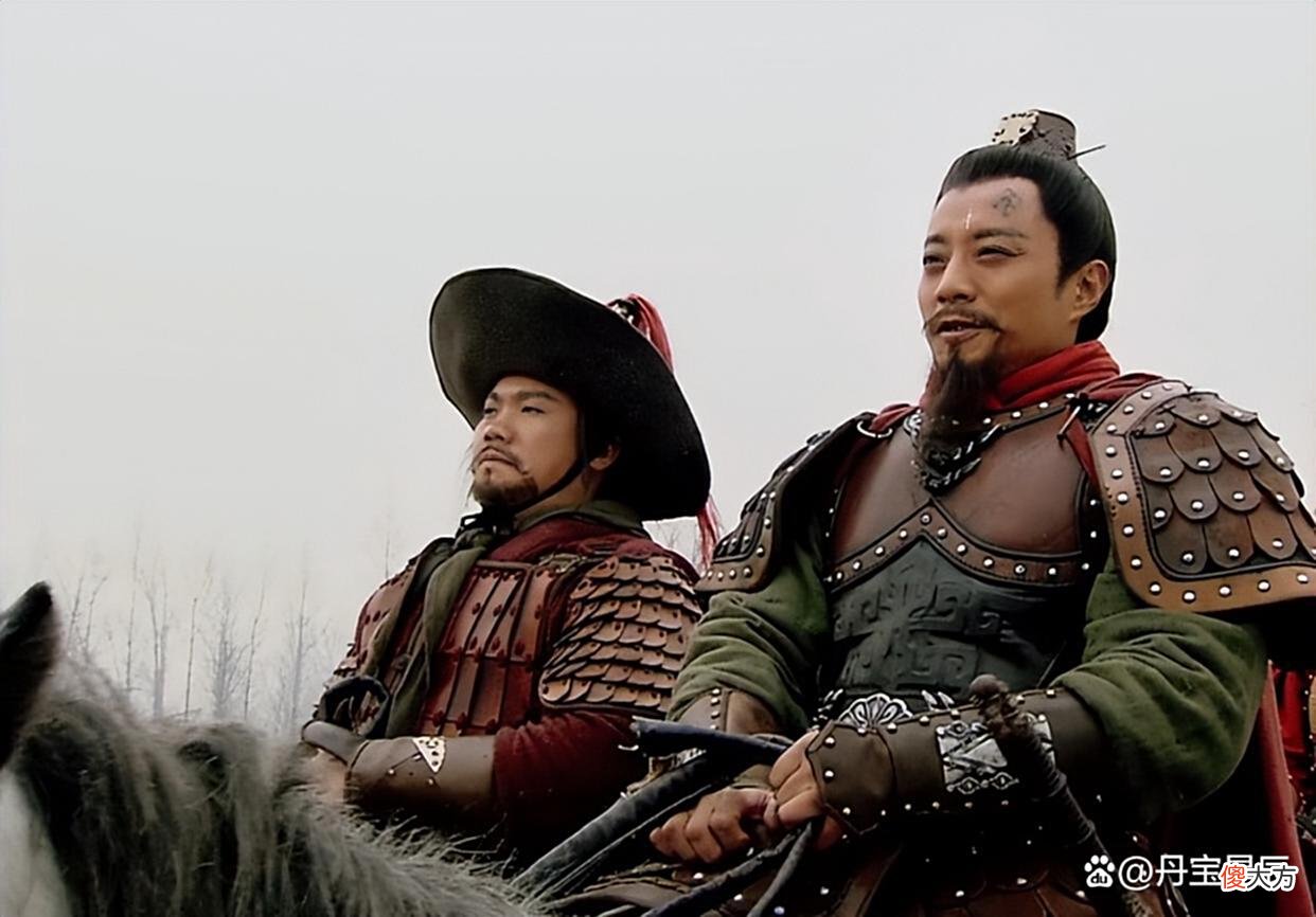 【历史故事】晁盖为啥成反面教材？做人最不能暴露的3个死穴，他一个都没藏住