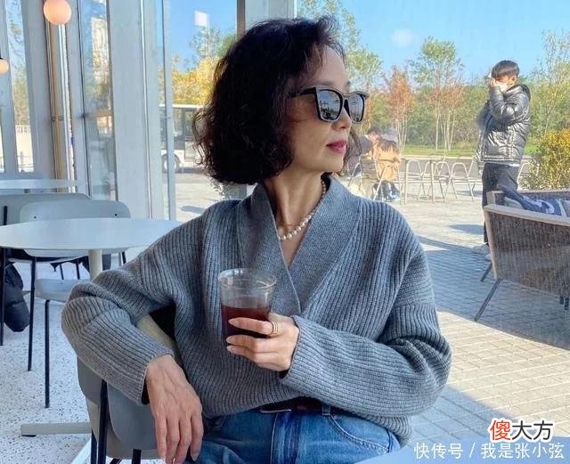 【就爱时尚】老了也是一枝花!摆脱土气的7条“优雅法则”,中国大妈快学起来