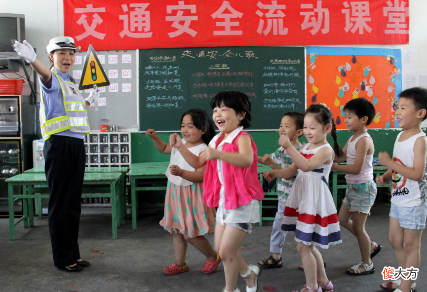 孩子三岁就要去幼儿园，孩子几乎每月感冒，家长苦不堪言