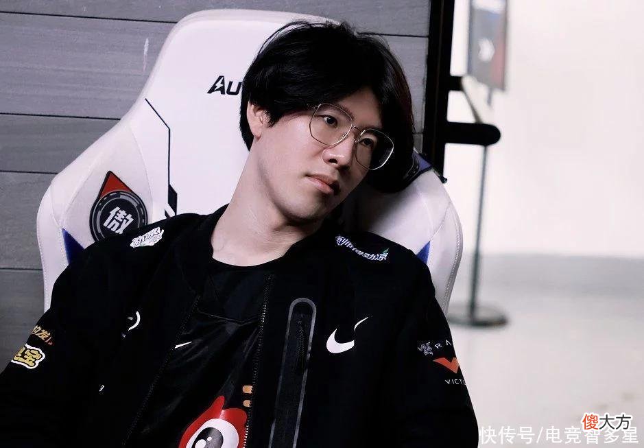 【游戏迷】TheShy就是自我意识过剩，很难融入队伍？S8金教练那一番话太真实