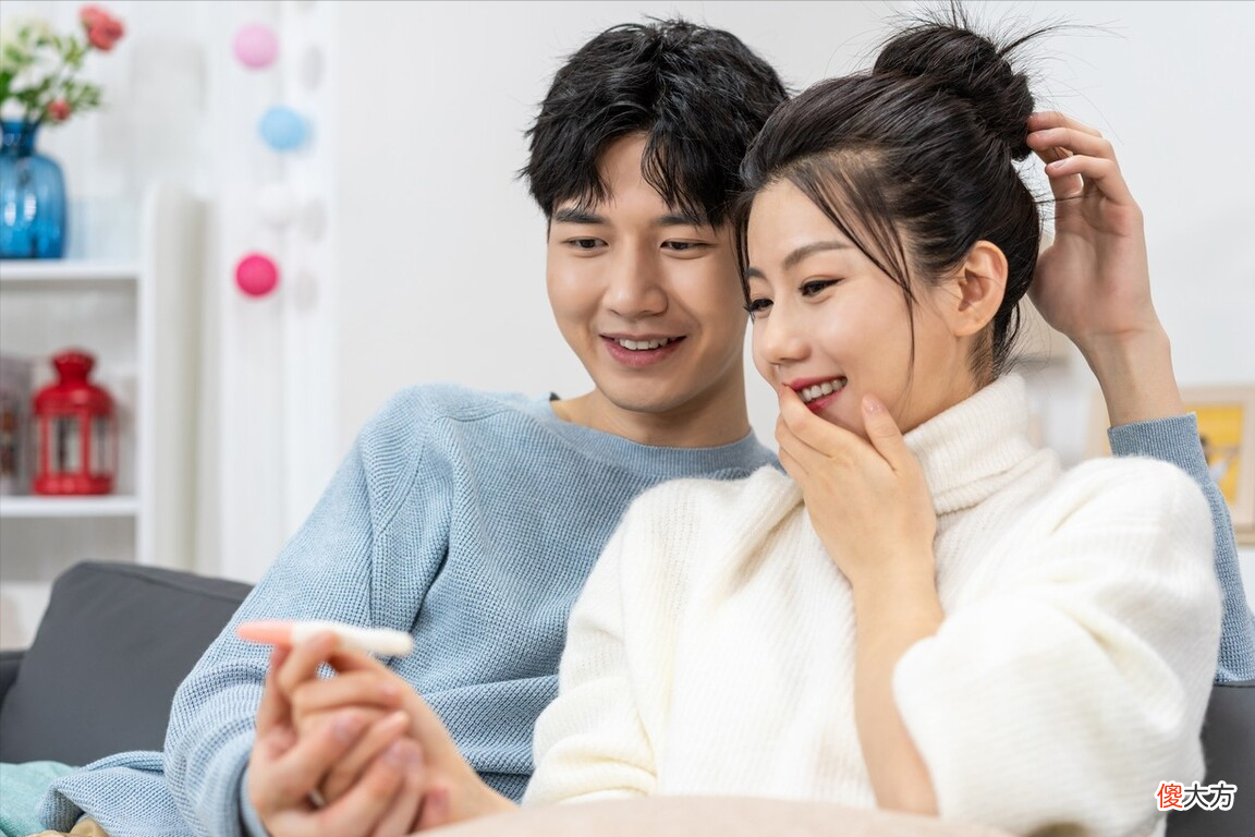 新生宝宝身上现“异样”，吓坏新手爸妈，你知道婴儿青斑怎么来吗