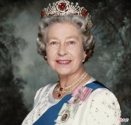 【历史故事】泰王巨额账单曝光！起诉王妃离婚，给狗办丧礼，被德国人围堵怒骂