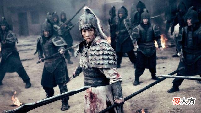 【历史故事】诸葛亮、关羽为何反对拜黄忠为后将军？他们想把位置留给谁？