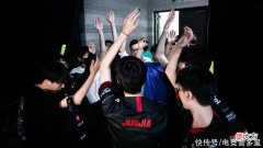 【游戏世界】被“VIKO”正反手教育？Gala季后赛外挂消失，小明不会软辅太伤了