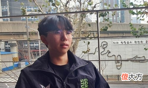 【游戏迷】前HLE上单摩根自信喊话LPL：我认为LCK水平更强，下赛季证明自己