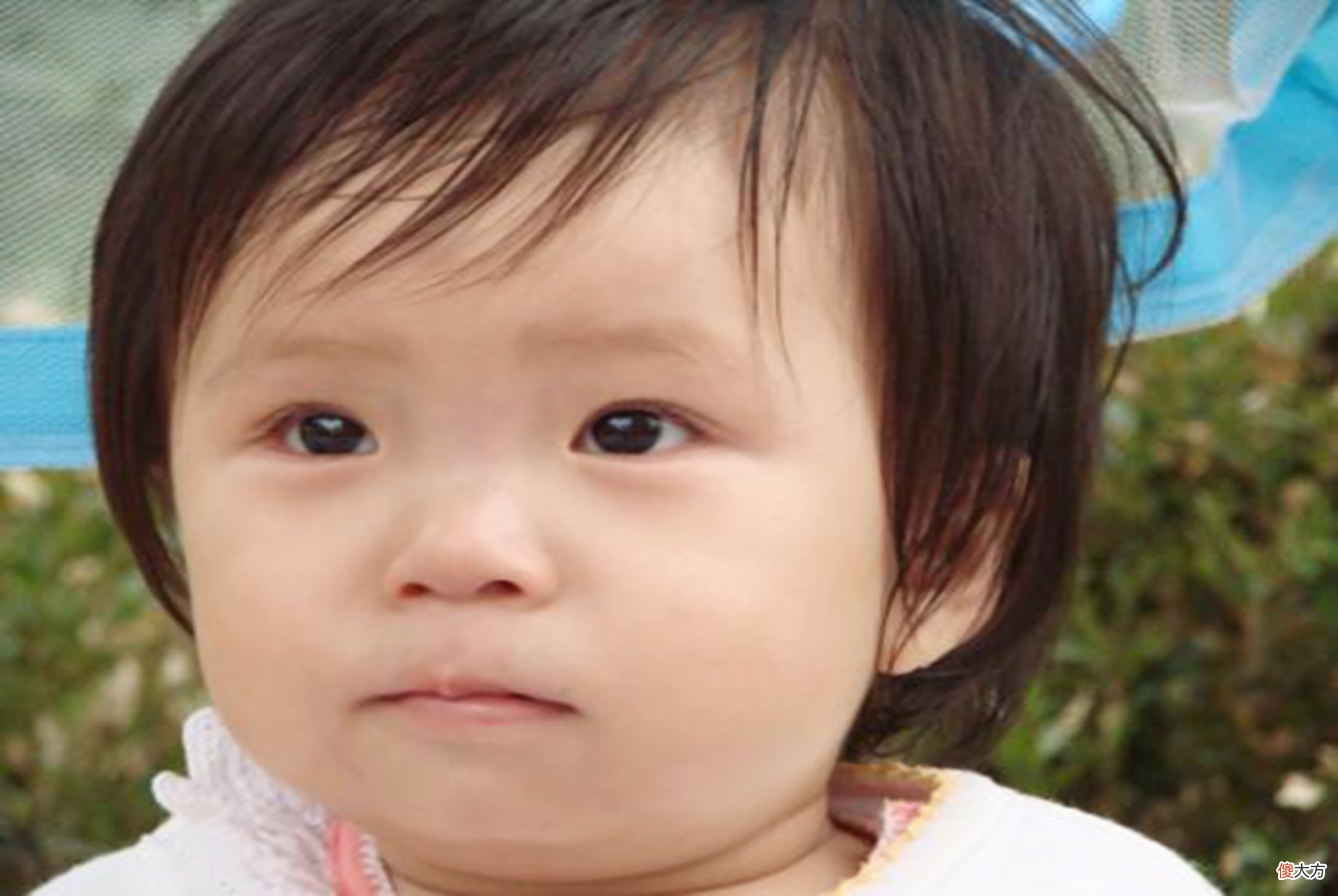 倘若宝宝有这3个特征，长大后的颜值可能会很高，看你家娃有没有
