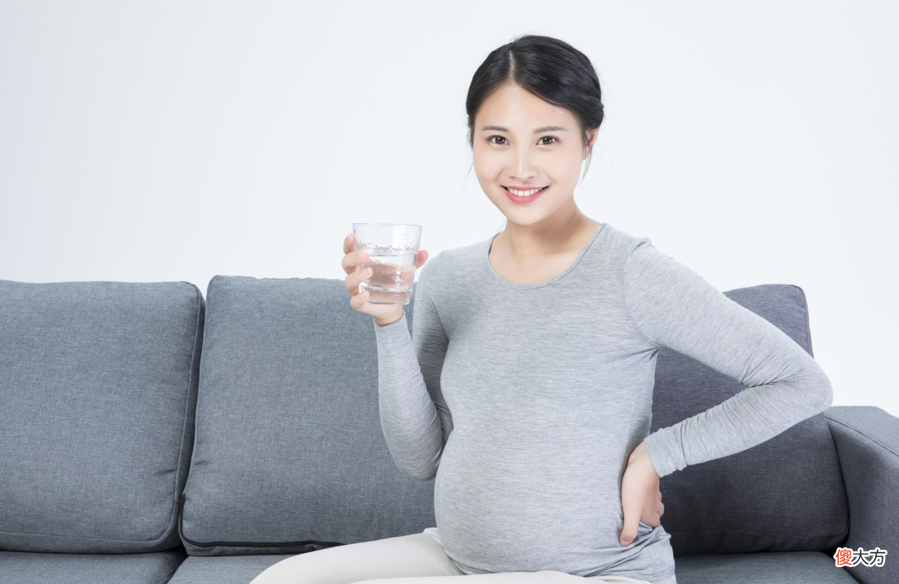 一人吃两人补，孕妇身体健康关系胎儿发育，孕期要补充这些营养