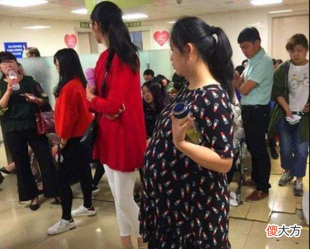 妻子怀孕时丈夫别“闲着”，做到4件小事，会让“娘俩”心情好