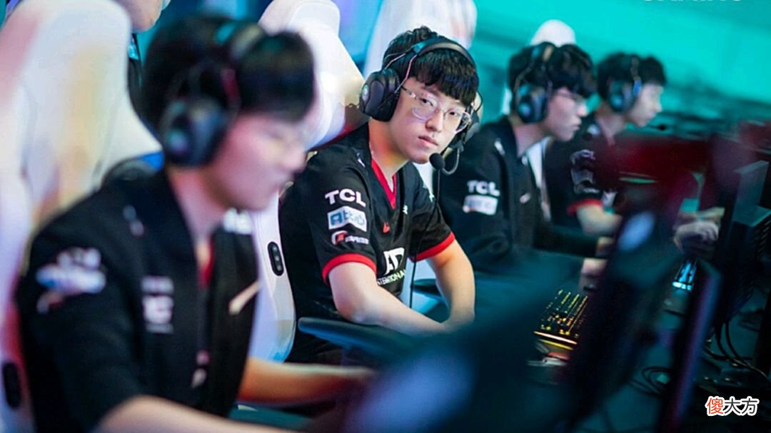 【游戏世界】韩网评S11分组：T1分组真的挺好的毕竟有EDG在