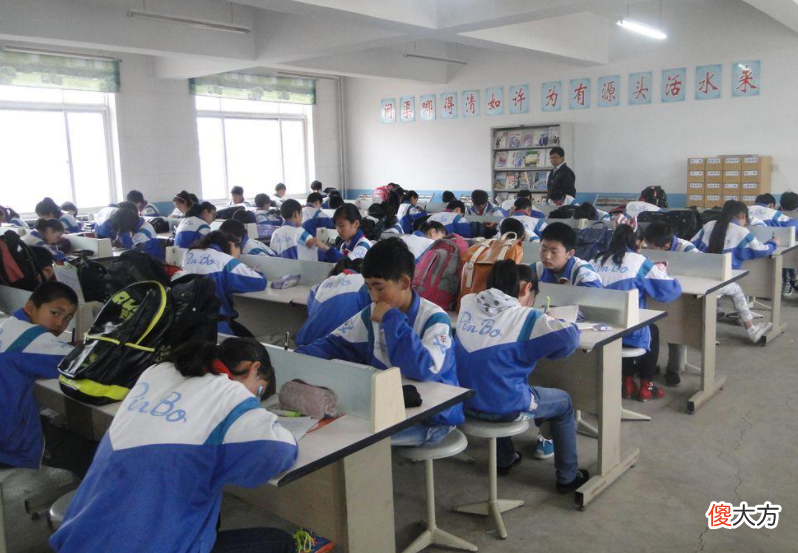 老师晒出“倒数第一”试卷，网友笑到脸疼：敢让家长签字吗？