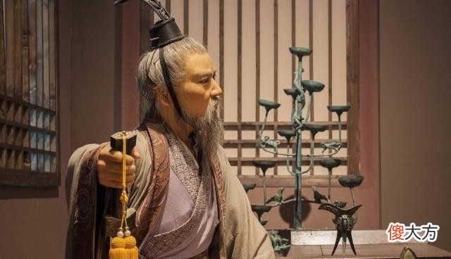 【爱历史】韩愈：幼年父母、哥哥接连去世，寡嫂供其读书，科考六次皆失利