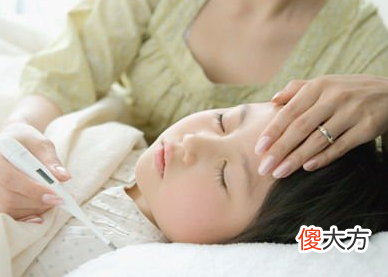 孩子发高烧，有必要紧急送医吗？几个小常识，推荐给新手妈妈