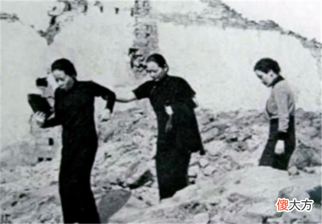 【爱历史】106岁的宋美龄到宋子文陵墓前说了一番话，身边的人都哭了