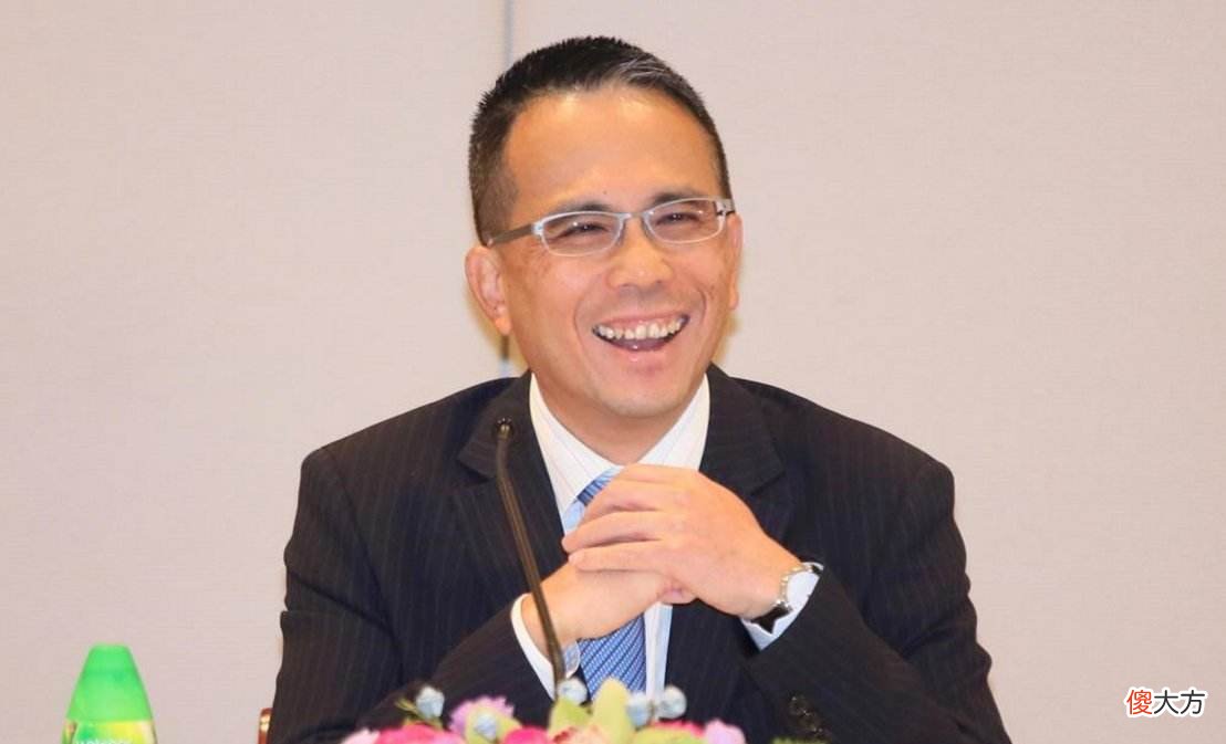 【爱历史】李嘉诚和李兆基都是千亿富豪，分家产方式却大不相同，谁更胜一筹