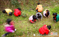 腊月二十六，剃年头、洗福禄、割年肉：3种习俗带娃做做，福禄多