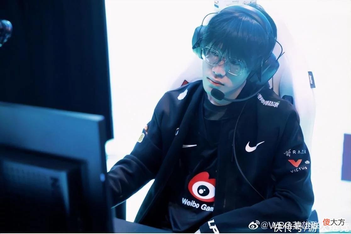 【游戏世界】LNG一往无前，RNG状态低迷季后赛一轮游