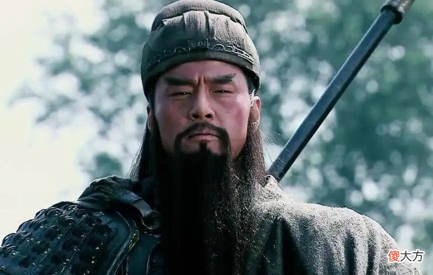 【历史故事】关羽为什么能走上神坛受到后人的膜拜？他又是如何从人变成神的？