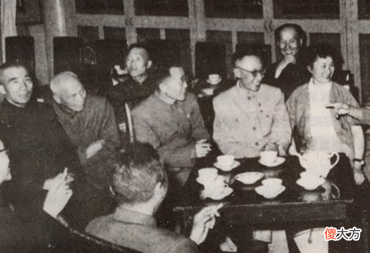 【历史故事】溥仪弟弟入狱前留下两个女儿，一个被杀害，另一个过得怎样？