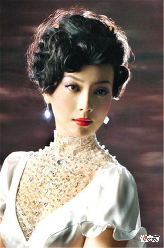 【历史故事】王右家：民国绝代美人，两次婚姻皆被背叛，去世只有情敌愿安葬她